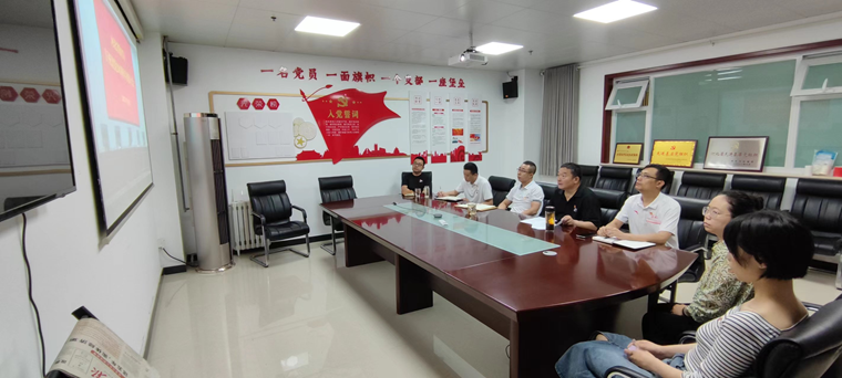����������룬�Էܶ������¾��桱 ����ƹ�����ľٰ�ʡ��������ף ����101������ô����̸��